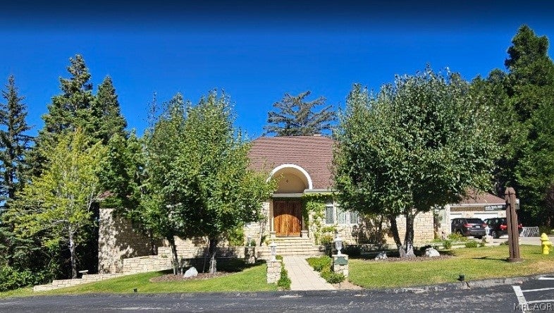 Photo of 361 Redtail Hawk Lane, Lake Arrowhead, CA 92352 (MLS # 32602237)
