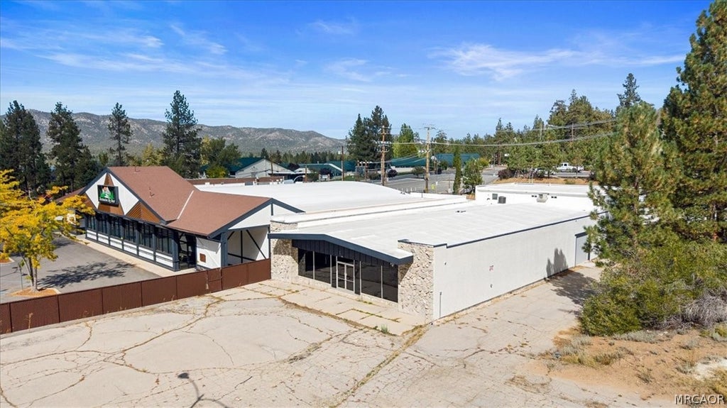 Photo of 735 Stocker Road, Big Bear Lake, CA 92315 (MLS # 32602242)