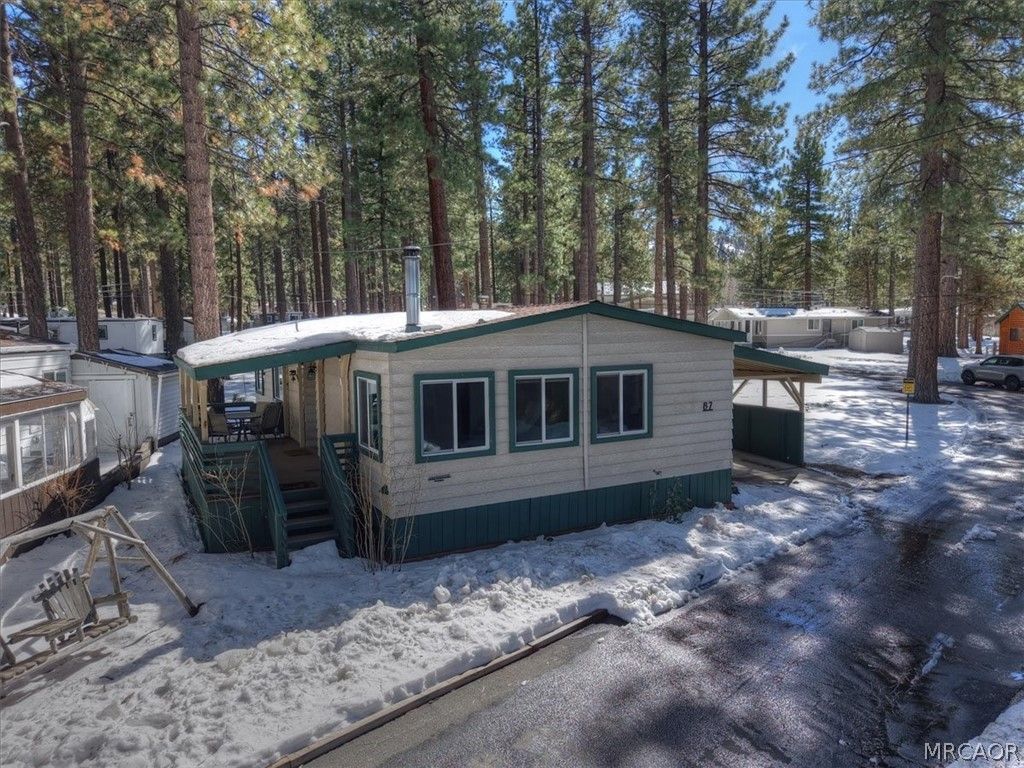 Photo of 41150 Lahontan Drive, Big Bear Lake, CA 92315 (MLS # 32600365)