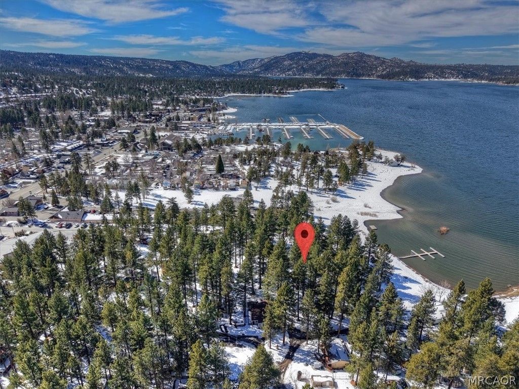 Photo of 41150 Lahontan Drive, Big Bear Lake, CA 92315 (MLS # 32600365)