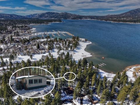 Photo of 41150 Lahontan Drive, Big Bear Lake, CA 92315 (MLS # 32600365)