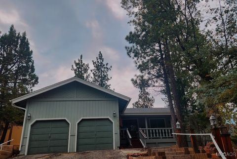 Photo of 42703 Constellation Drive, Big Bear Lake, CA 92315 (MLS # 32502347)