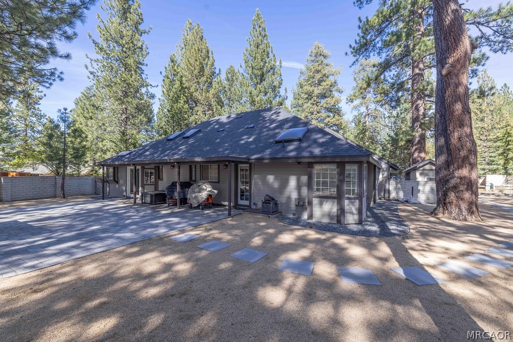 Big Bear Lake, California, 92315, United States, 4 Bedrooms Bedrooms, ,2 BathroomsBathrooms,Residential,Active,2041417