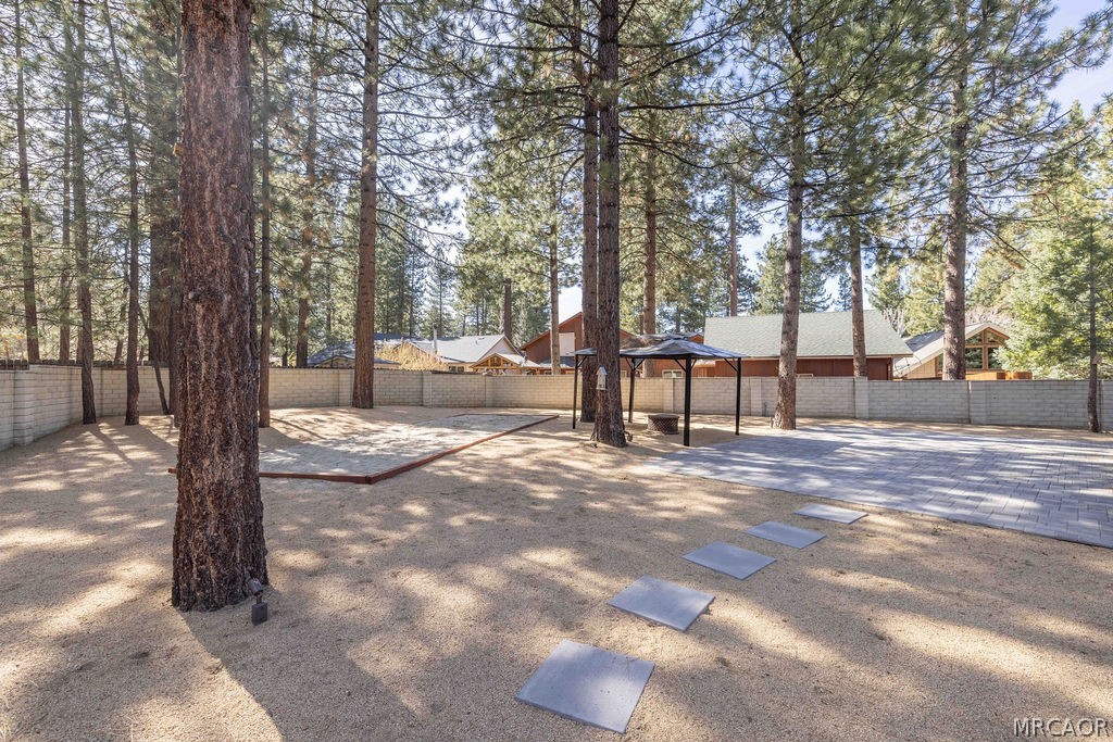 Big Bear Lake, California, 92315, United States, 4 Bedrooms Bedrooms, ,2 BathroomsBathrooms,Residential,Active,2041417