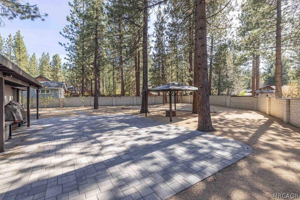 Big Bear Lake, California, 92315, United States, 4 Bedrooms Bedrooms, ,2 BathroomsBathrooms,Residential,Active,2041417