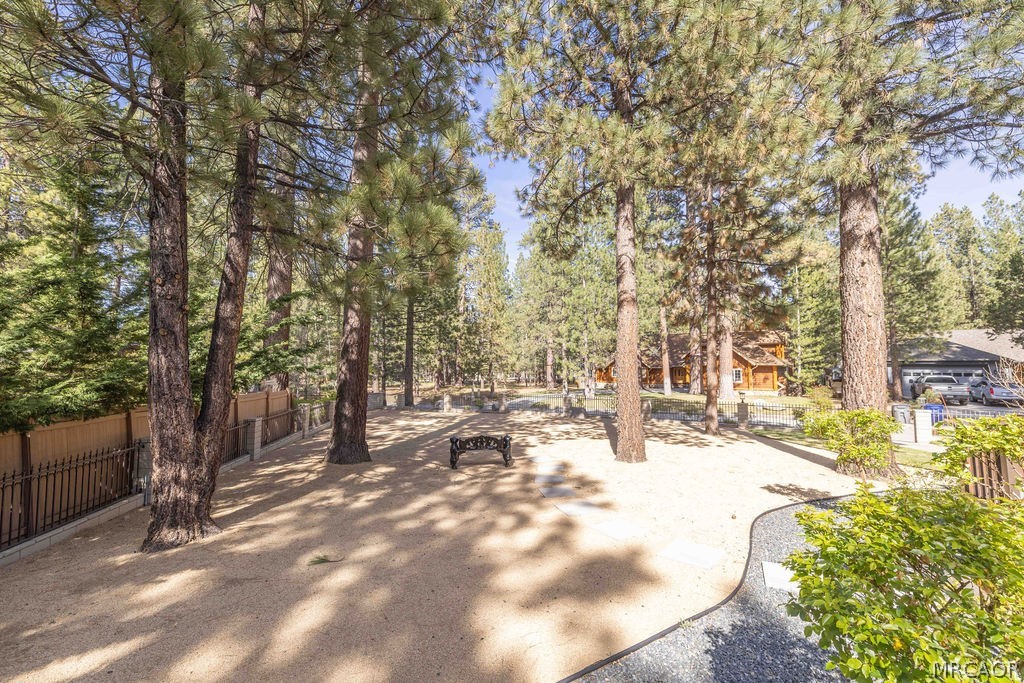Big Bear Lake, California, 92315, United States, 4 Bedrooms Bedrooms, ,2 BathroomsBathrooms,Residential,Active,2041417