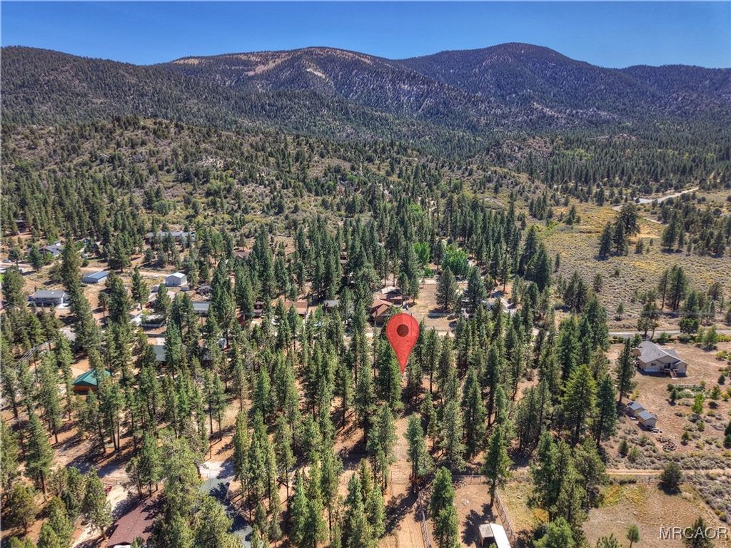 Photo of 2161 Glencove Lane, Big Bear City, CA 92314 (MLS # 32502294)