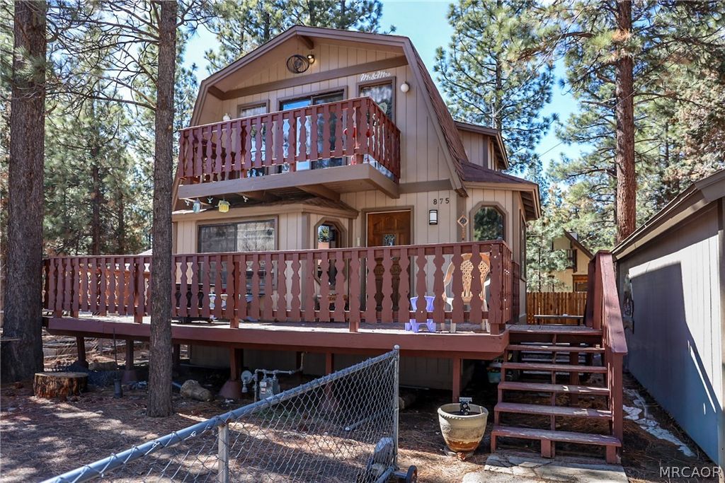 Photo of 875 D Lane, Big Bear City, CA 92314 (MLS # 32600385)