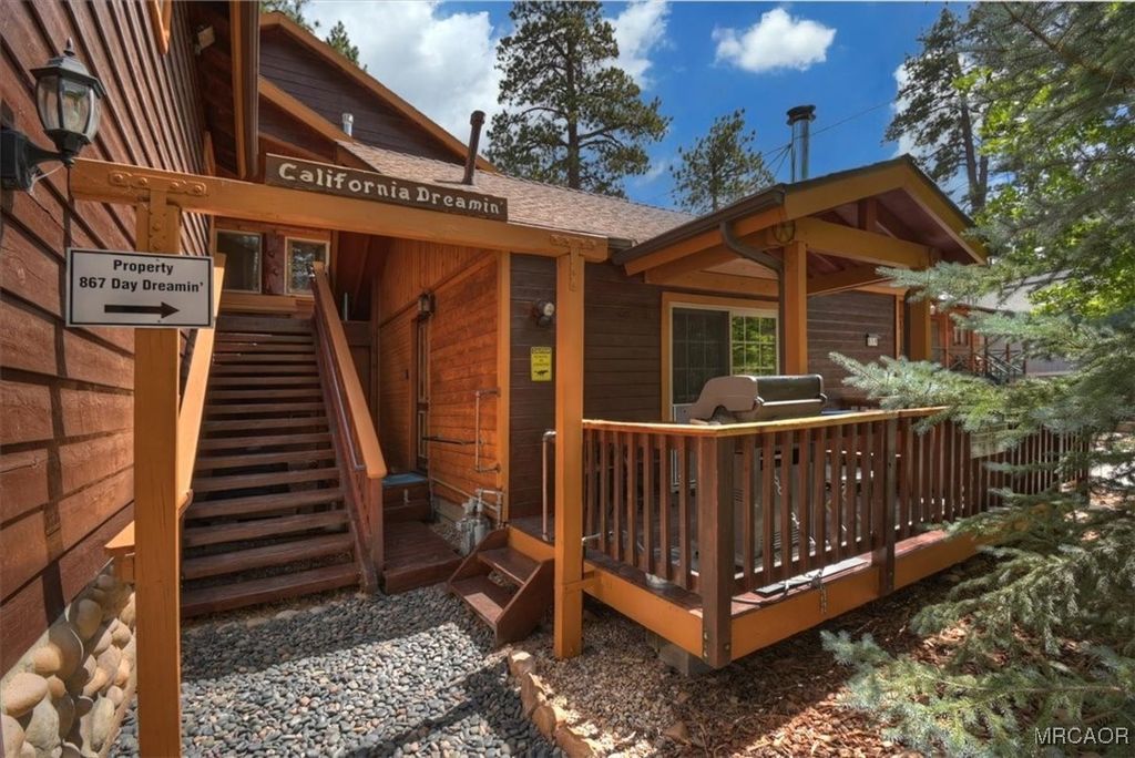 Photo of 539 Lakewood Lane, Big Bear Lake, CA 92315 (MLS # 32502249)