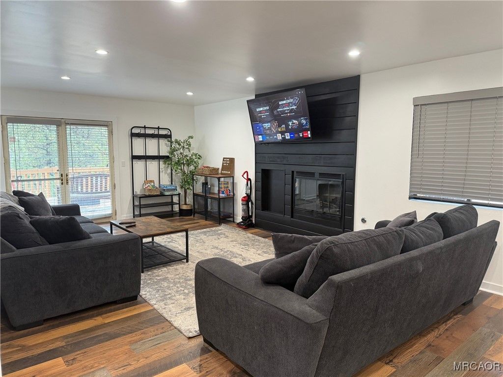 Photo of 202 Pineview Drive, Big Bear City, CA 92314 (MLS # 32502682)