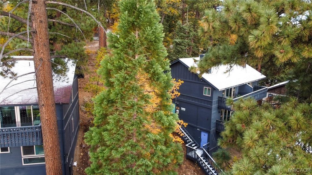 Photo of 1274 &amp; 1288 Clubview, Big Bear Lake, CA 92315 (MLS # 32600055)