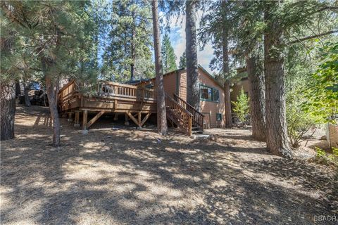 Photo of 796 Silver Tip Drive, Big Bear Lake, CA 92315 (MLS # 32501488)