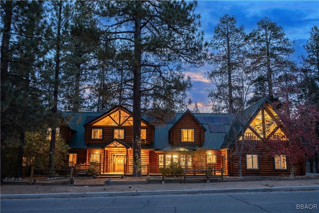 Photo of 125 Starvation Flats Road, Big Bear Lake, CA 92315 (MLS # 32405874)