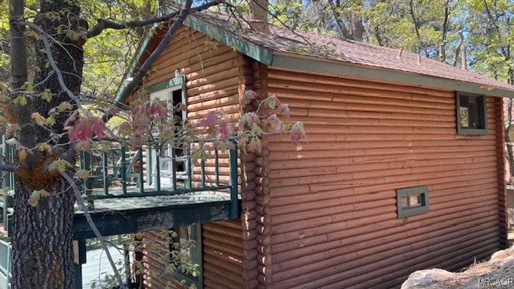 Photo of 33796 Cedar Pines Lane Ln, Green Valley Lake, CA 92341 (MLS # 32502733)