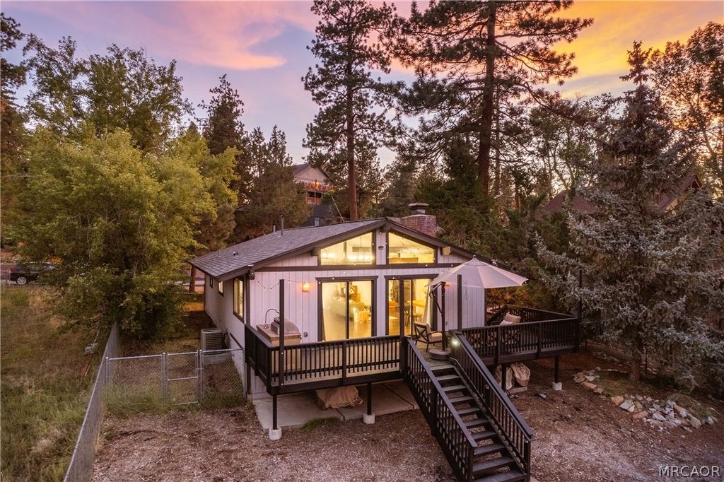 Photo of 1409 Malabar Way, Big Bear City, CA 92314 (MLS # 32600763)