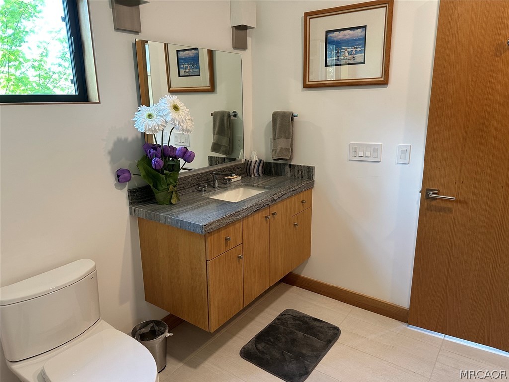 No expense spared on this one-of-a-kind custom contemporary mountain e – image 41
