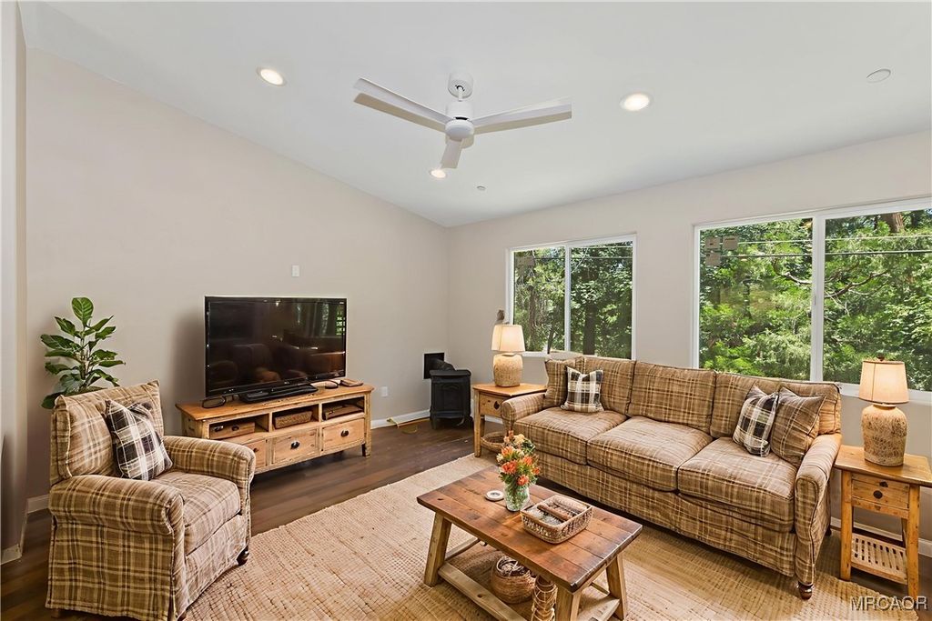 Photo of 730 Highway 138, Crestline, CA 92325 (MLS # 32502753)