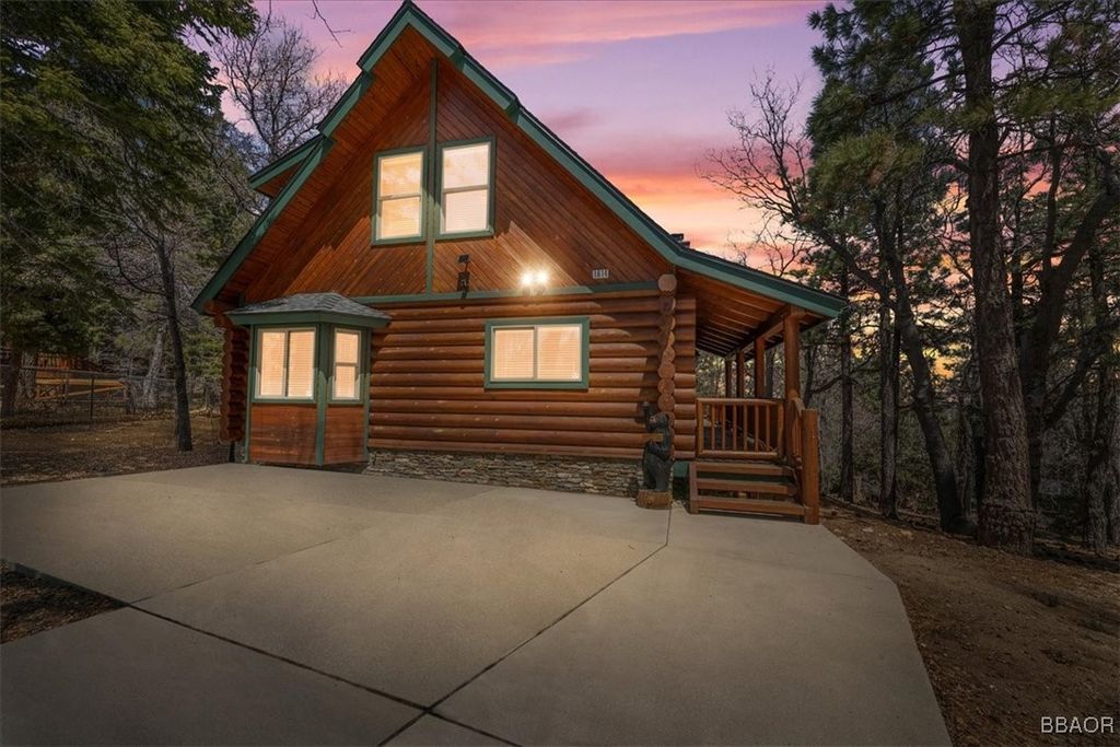 Photo of 1614 S Colusa Drive, Big Bear City, CA 92314 (MLS # 32500936)