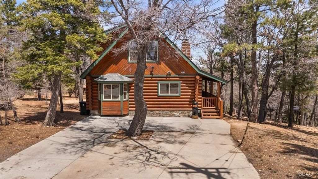 Photo of 1614 S Colusa Drive, Big Bear City, CA 92314 (MLS # 32500936)