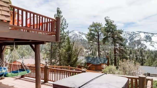 Photo of 43469 Sheephorn Road, Big Bear Lake, CA 92315 (MLS # 32600948)