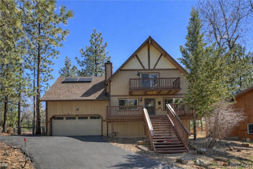 Photo of 850 Alpenweg Drive, Big Bear City, CA 92314 (MLS # 32600557)
