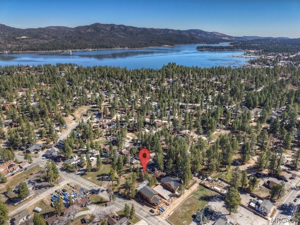 Photo of 39975 Ohio Lane, Big Bear Lake, CA 92315 (MLS # 32600337)