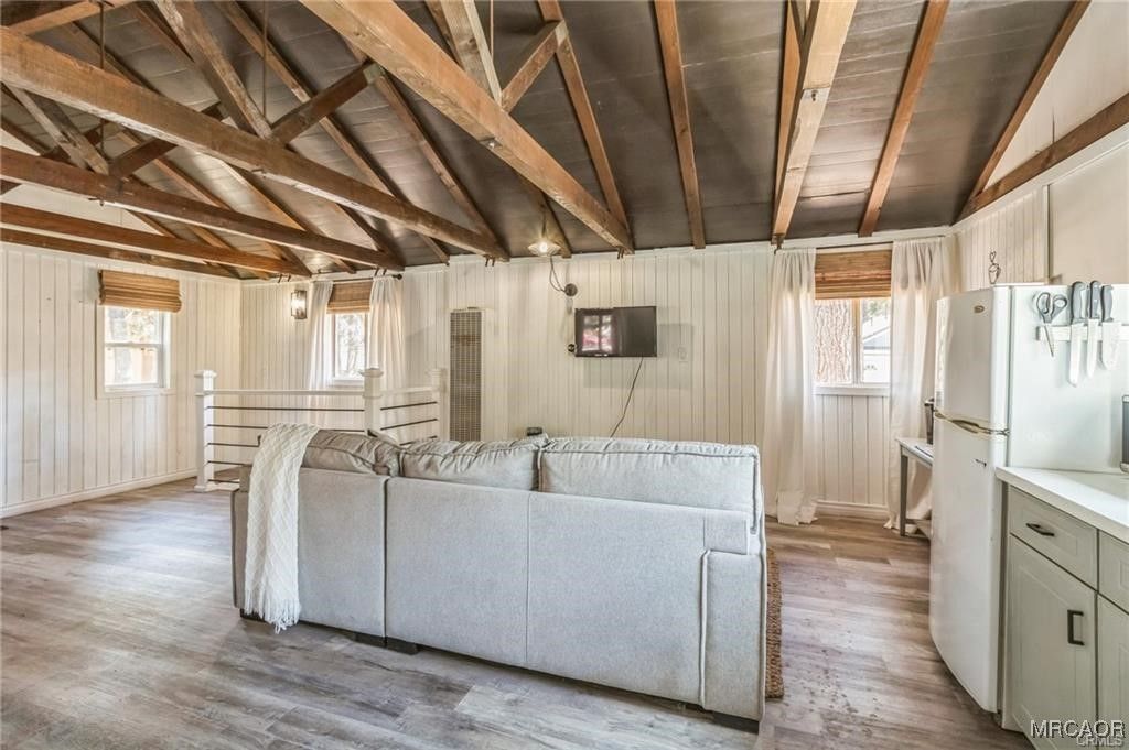 Photo of 33401 Bluebird Drive, Green Valley Lake, CA 92341 (MLS # 32502780)