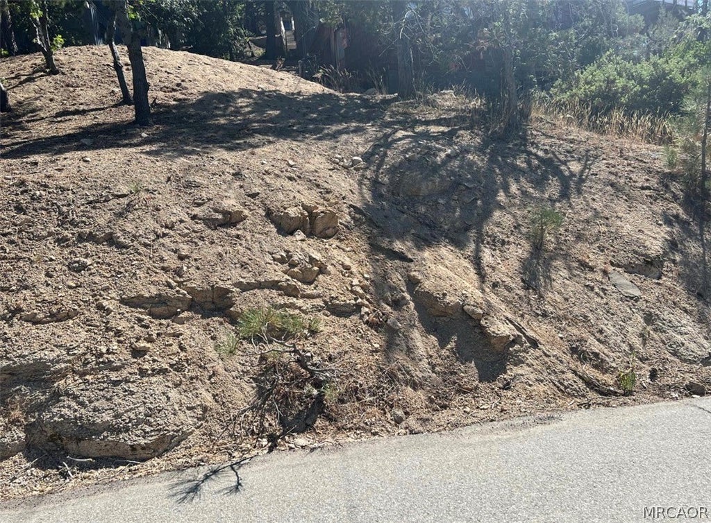 Photo of 0 Arrowbear, Arrowbear, CA 92382 (MLS # 32602084)