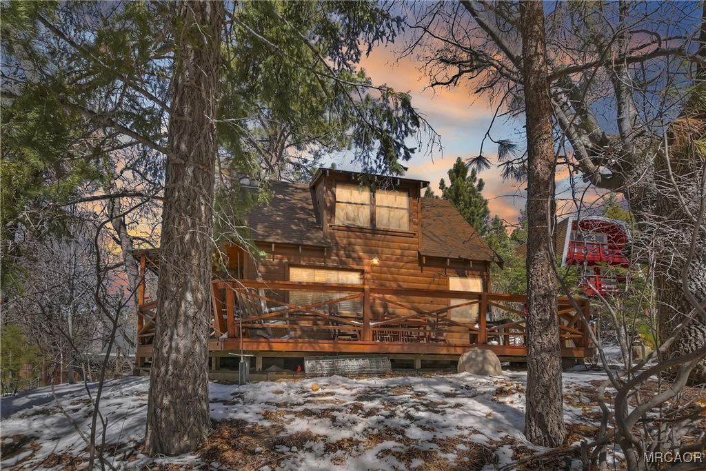 Photo of 982 Villa Grove Avenue, Big Bear City, CA 92314 (MLS # 32502360)
