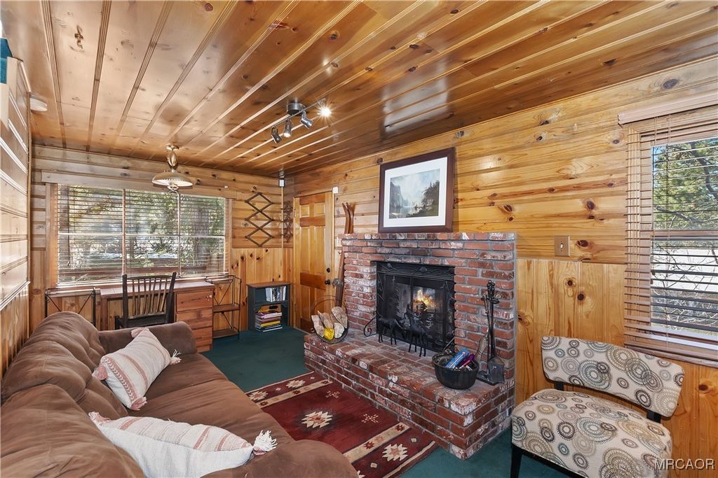 Photo of 982 Villa Grove Avenue, Big Bear City, CA 92314 (MLS # 32502360)