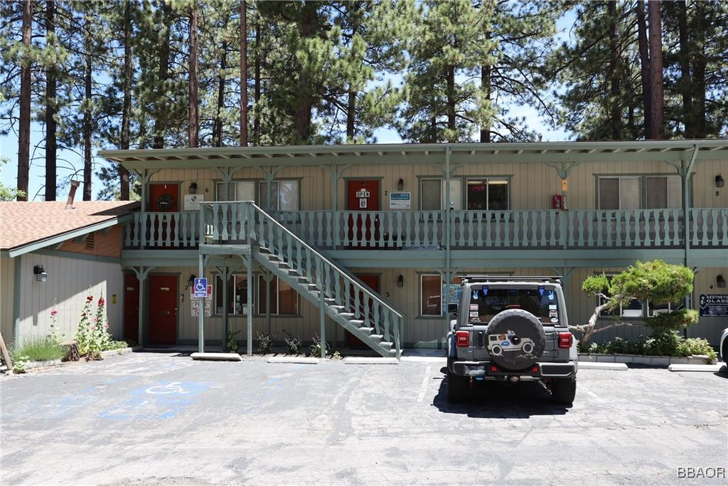 Photo of 41659 Big Bear Blvd Blvd, Big Bear Lake, CA 92315 (MLS # 32501736)