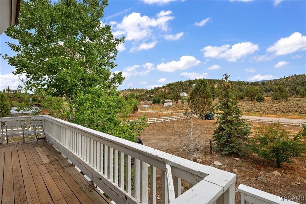Photo of 46738 Pioneertown Road, Big Bear City, CA 92314 (MLS # 32502298)