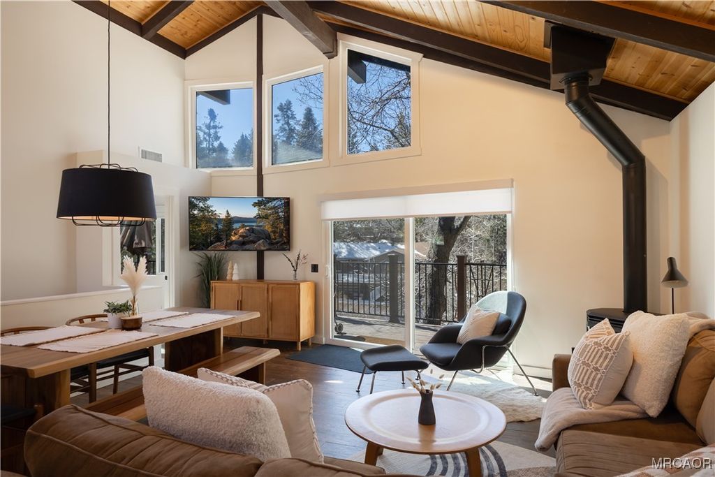 Photo of 43343 Bow Canyon Road, Big Bear Lake, CA 92315 (MLS # 32502707)