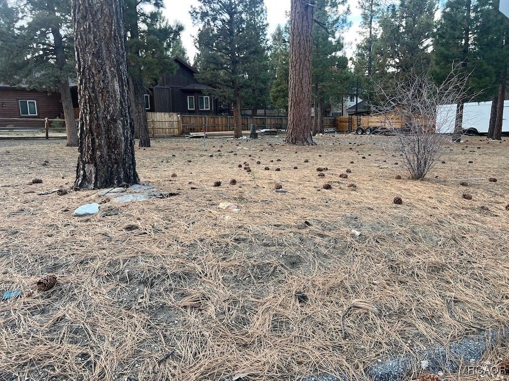 Photo of 449 E Country Club Boulevard, Big Bear City, CA 92314 (MLS # 32600162)