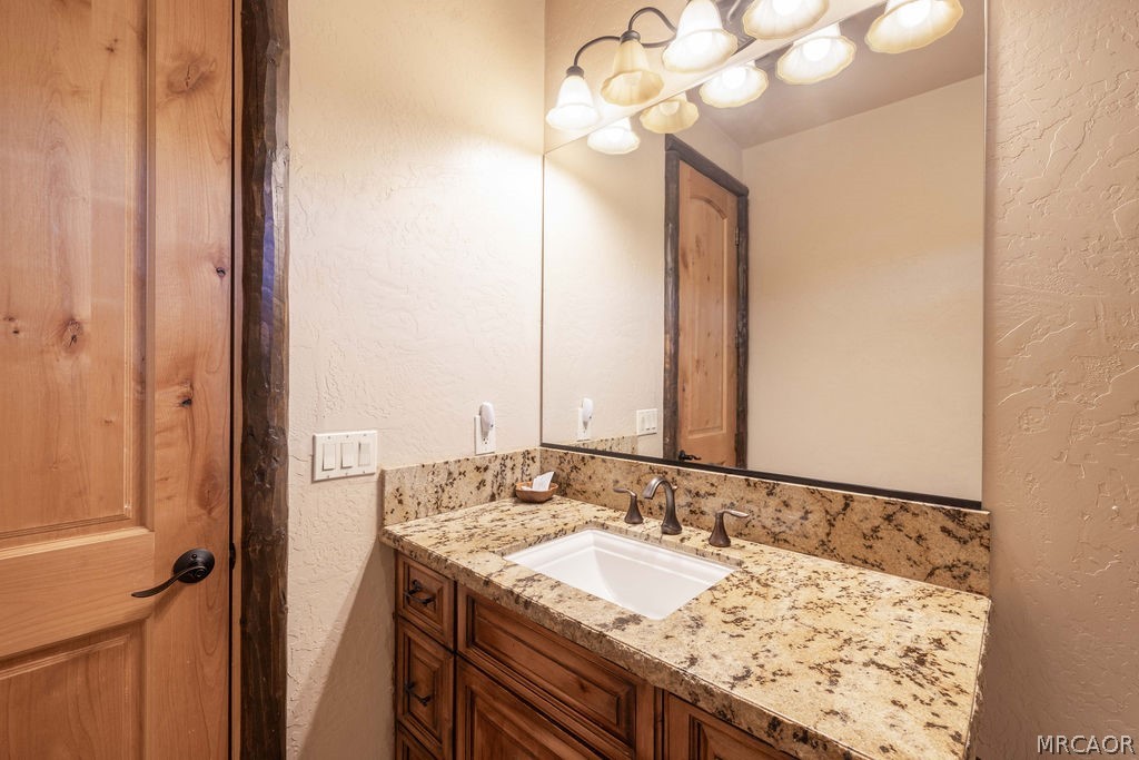 Big Bear City, California, 92314, United States, 4 Bedrooms Bedrooms, ,6 BathroomsBathrooms,Residential,Active,2022980