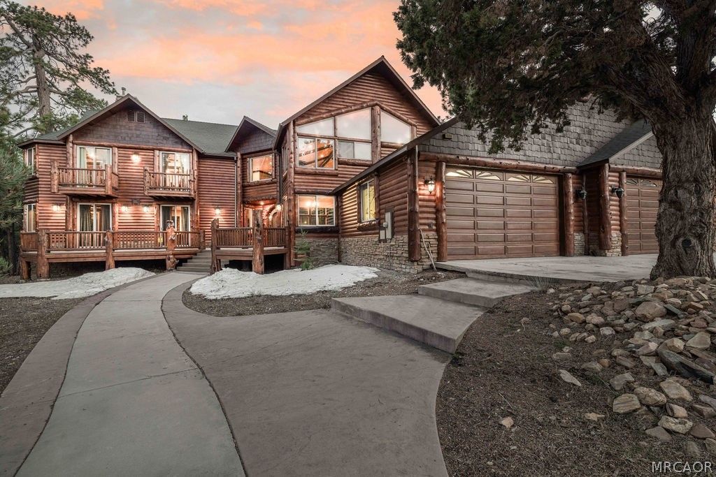 Photo of 1086 Heritage Trail, Big Bear City, CA 92314 (MLS # 32600428)