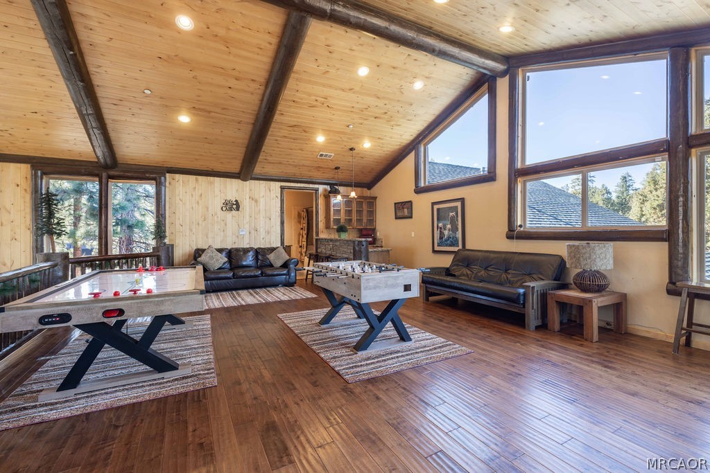 Big Bear City, California, 92314, United States, 4 Bedrooms Bedrooms, ,6 BathroomsBathrooms,Residential,Active,2022980