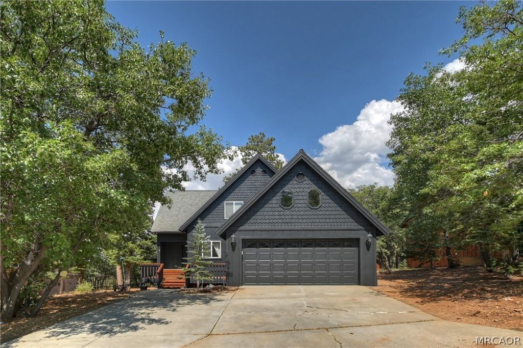 Photo of 1174 Alameda Road, Big Bear City, CA 92314 (MLS # 32600562)