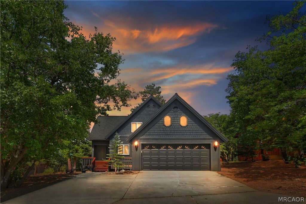 Photo of 1174 Alameda Road, Big Bear City, CA 92314 (MLS # 32600562)