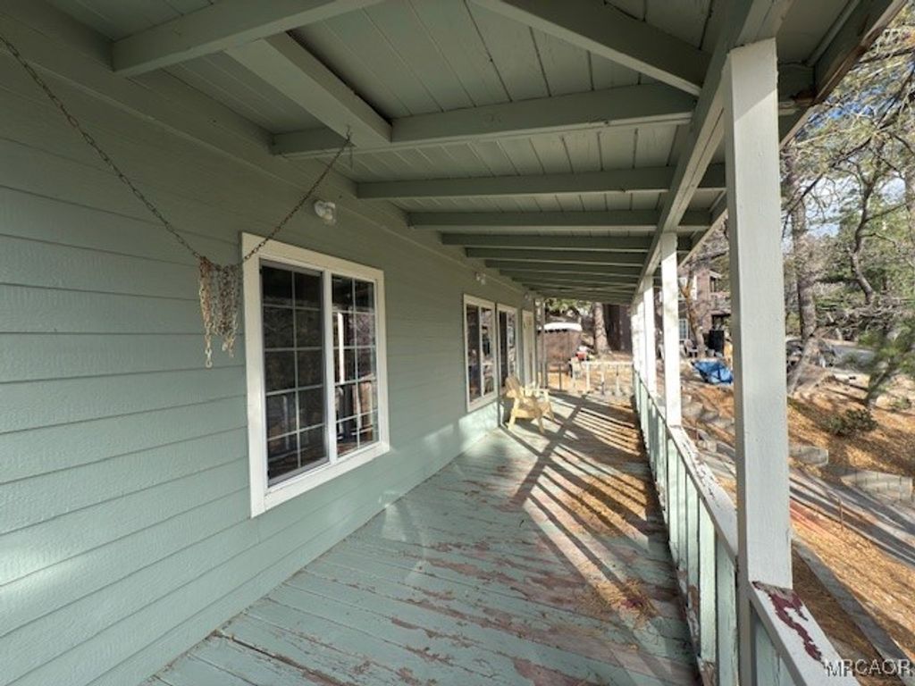 Photo of 33058 Juniper Lane, Green Valley Lake, CA 92341 (MLS # 32600143)