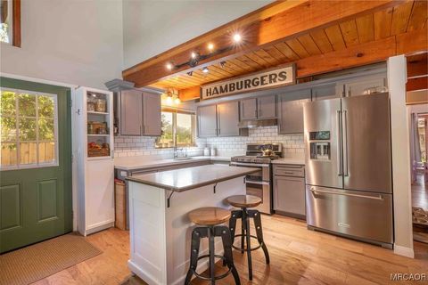 Photo of 945 Tinker Bell Avenue, Big Bear City, CA 92314 (MLS # 32502781)