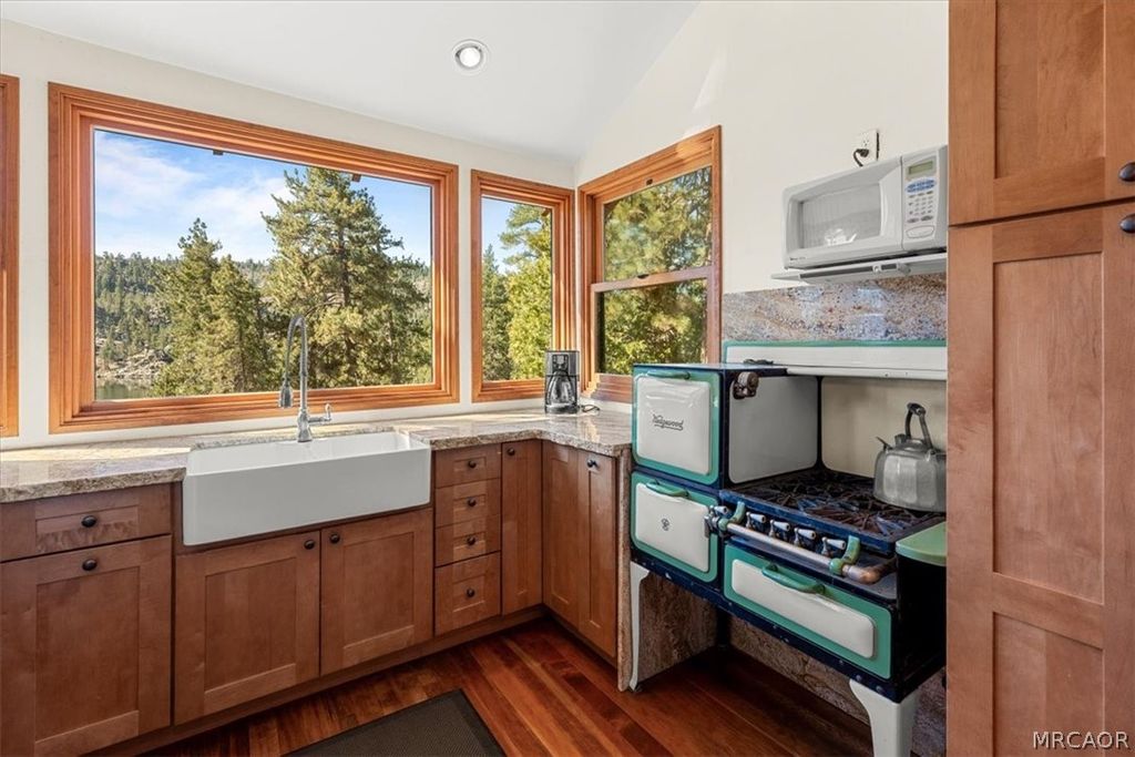 Photo of 103 Big Bear Tract, Fawnskin, CA 92333 (MLS # 32600497)