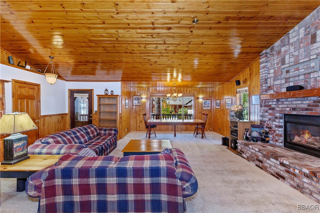 Big Bear Lake, California, 92315, United States, 5 Bedrooms Bedrooms, ,4 BathroomsBathrooms,Residential,Active,2025953
