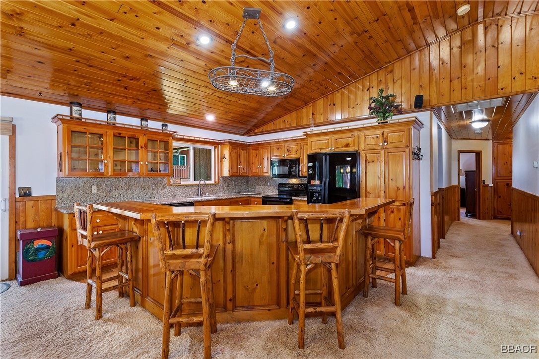 Big Bear Lake, California, 92315, United States, 5 Bedrooms Bedrooms, ,4 BathroomsBathrooms,Residential,Active,2025953