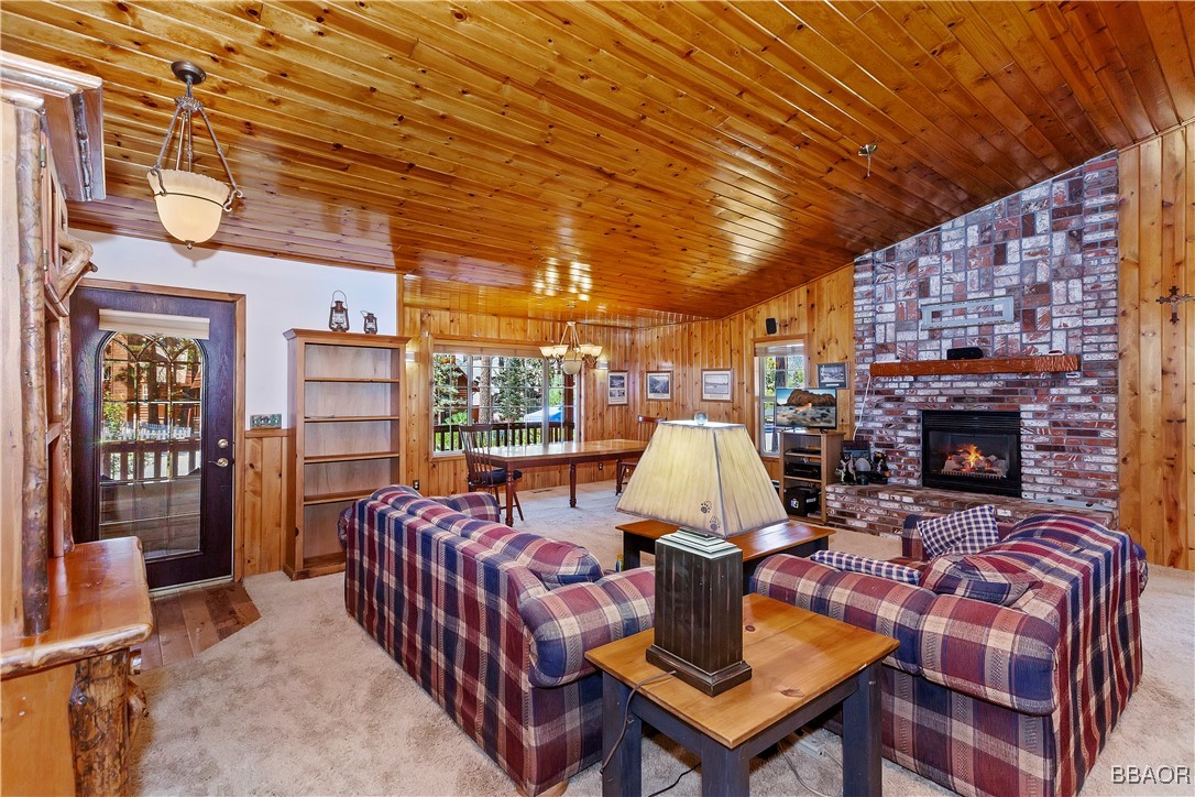 Big Bear Lake, California, 92315, United States, 5 Bedrooms Bedrooms, ,4 BathroomsBathrooms,Residential,Active,2025953