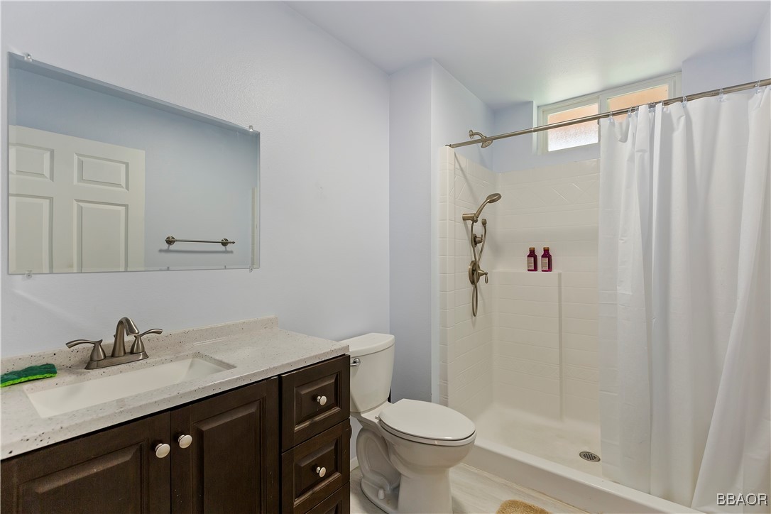 Big Bear Lake, California, 92315, United States, 5 Bedrooms Bedrooms, ,4 BathroomsBathrooms,Residential,Active,2025953