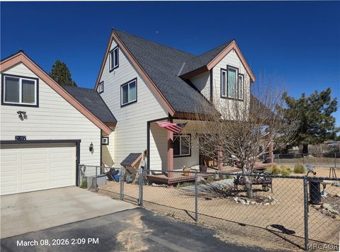 Photo of 2097 Fox Lane, Big Bear City, CA 92314 (MLS # 32501850)
