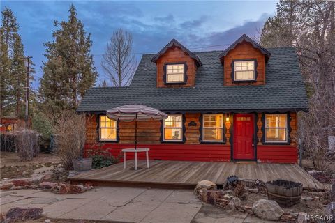 Photo of 1070 Comanche Drive, Fawnskin, CA 92333 (MLS # 32600205)