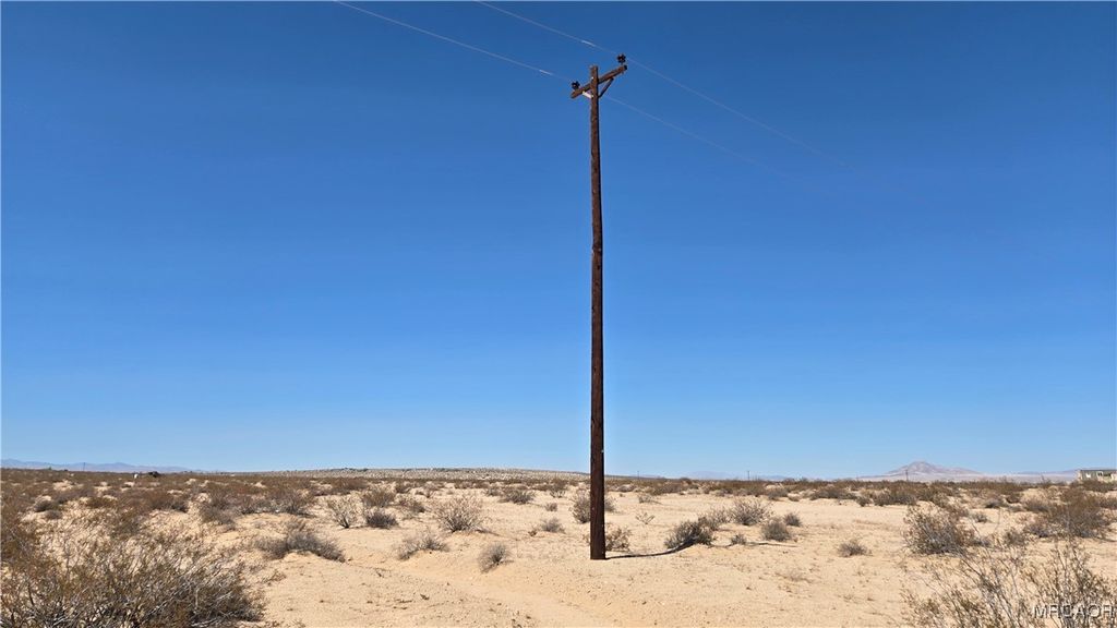 Photo of 051-07 Mars Street, Twentynine Palms, CA 92277 (MLS # 32502458)