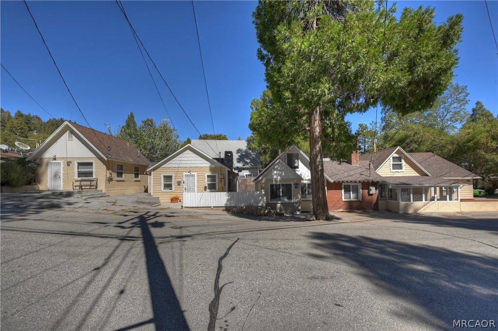 Photo of 23754 Pioneer Camp Road, Crestline, CA 92325 (MLS # 32602325)